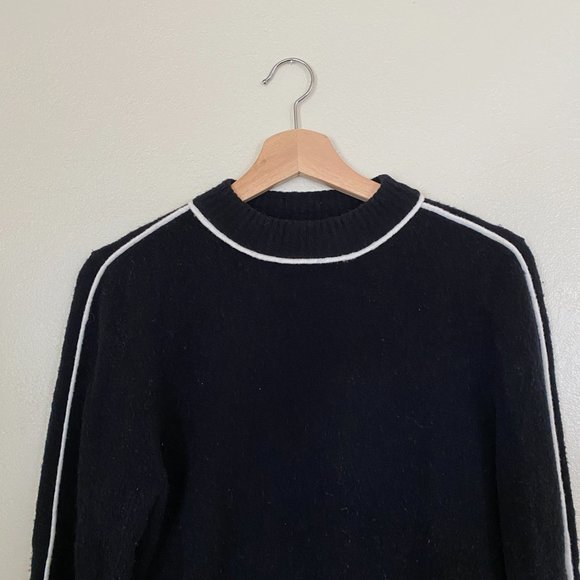 Athleta | Cashmere sweater with white trim - Picture 2 of 5